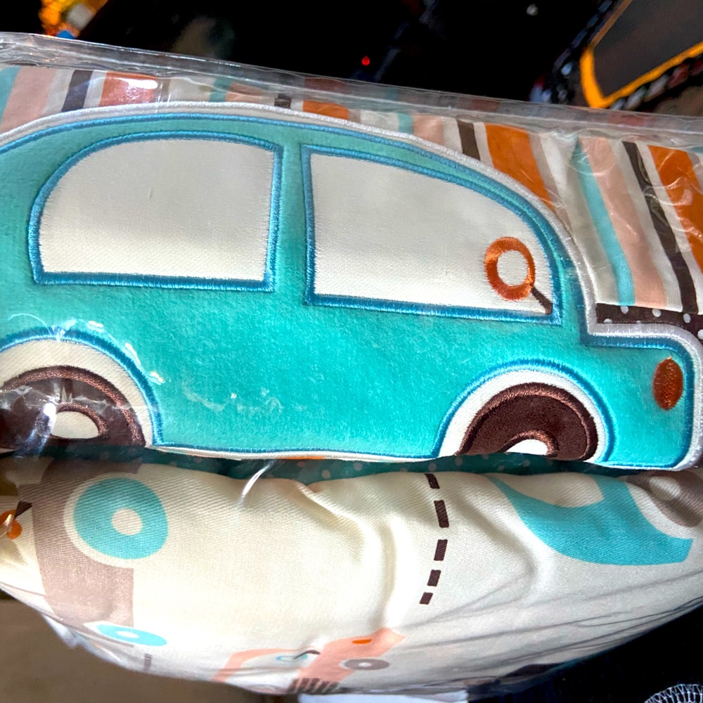 Super Cute Cars Crib Set - New!